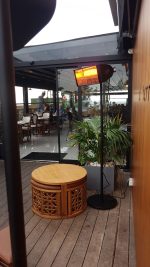 תנור אינפרא אדום כולל סטנד שחור ושלט | דגם BOSTON premium 2500W | שחור מט  תנור בוסטון + סטנד מתכוונן אבי שושן החוויה