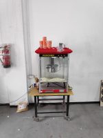 מכונת פופקורן תעשייתית 500 מנות בשעה דגם POP16 מכונת פופקורן מקצועית מכונת פופקורן מקצועית ענקית POP16 תעשייתית | אבי שושן החוויה אבי שושן החוויה